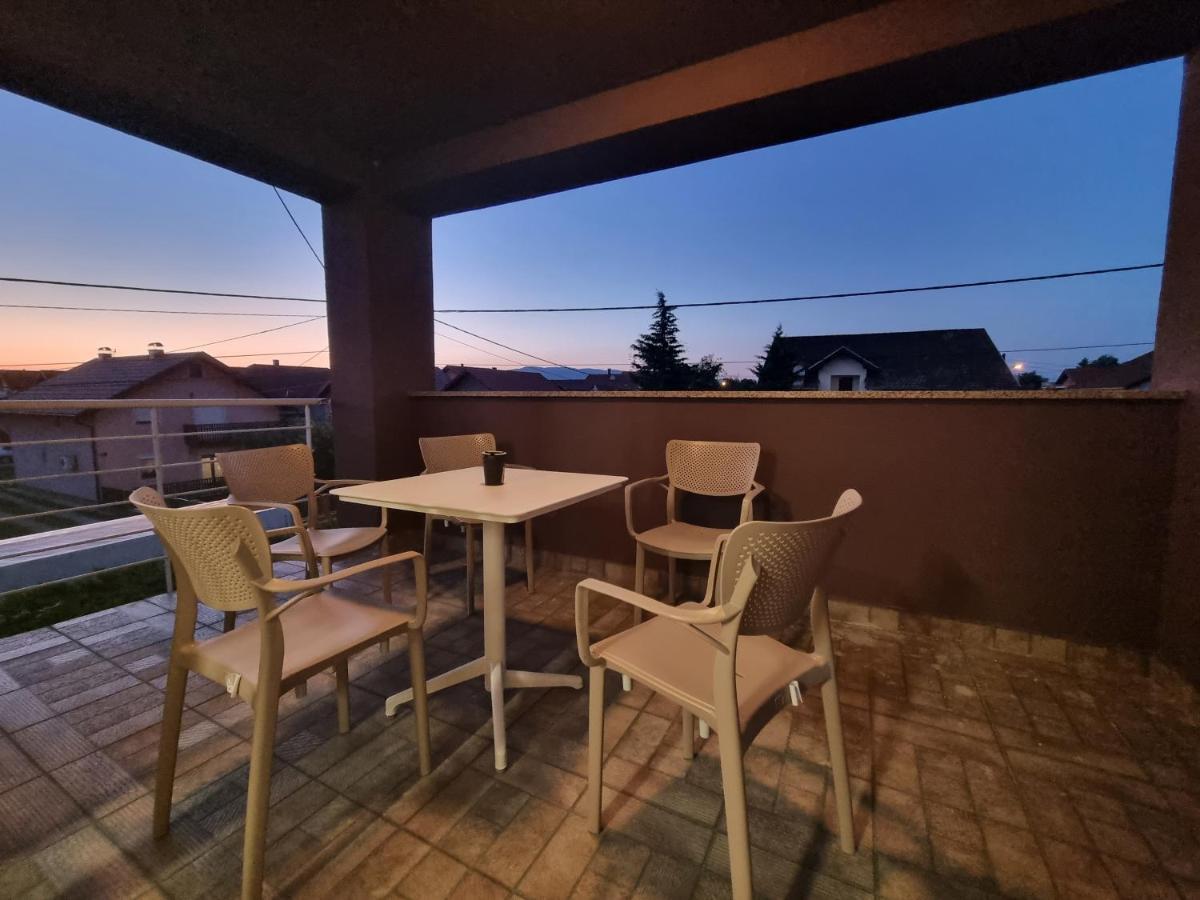Apartmán Kfn Concept One Záhřeb Exteriér fotografie